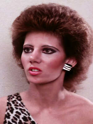 Николь Бернар