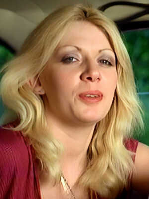 Надин Руссиаль