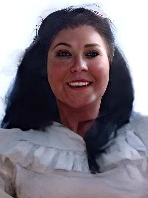 Кэти Демилль