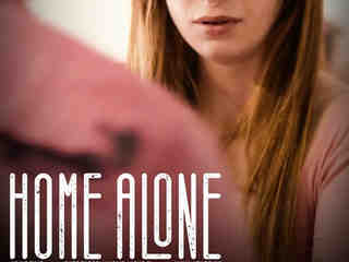 Одна дома (2021)