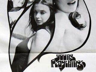 Юные марионетки (1972)